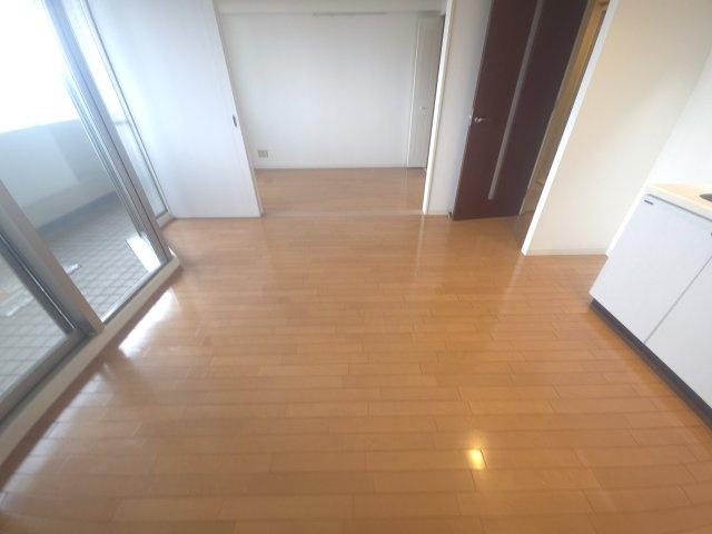 LANAI T GADENの居間・リビング