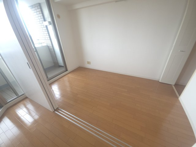 LANAI T GADENの居間・リビング
