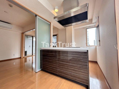 【居間・リビング】 | アースブルージュ