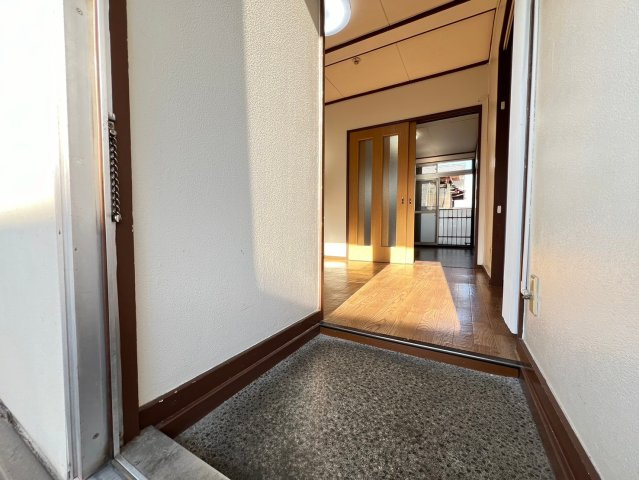 アイボリーハウスの玄関