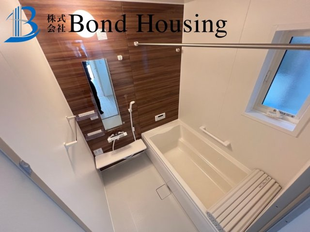 人気の学校区・お車１台駐車可・中朝霧丘　限定１棟の浴室