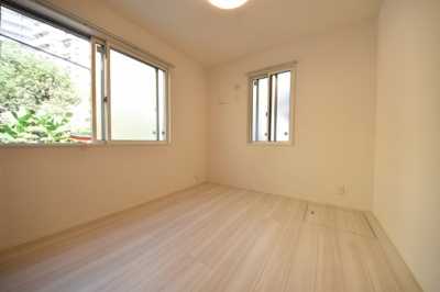 【洋室】 | フルール花隈