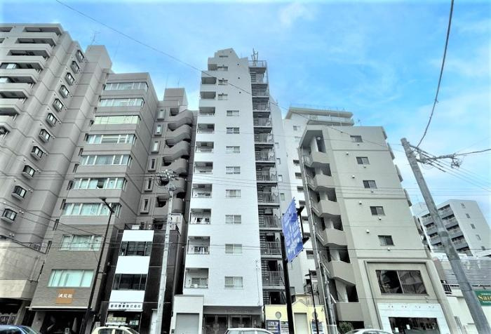 グリーンパーク市ヶ谷柳町の外観