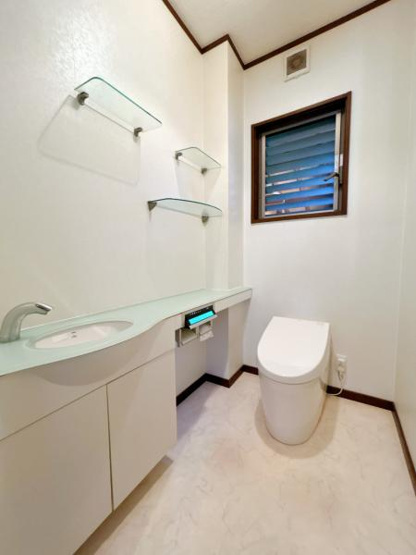 【トイレ】 | おしゃれで機能的なトイレです、流しがあるのもうれしいです☆