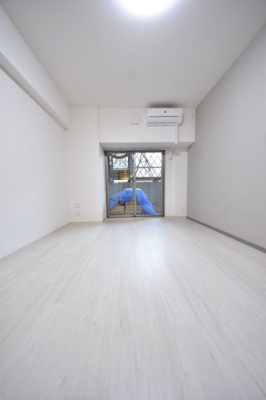 【居間・リビング】 | リベルタ元町通