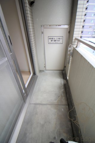 アーバネックス南森町のバルコニー