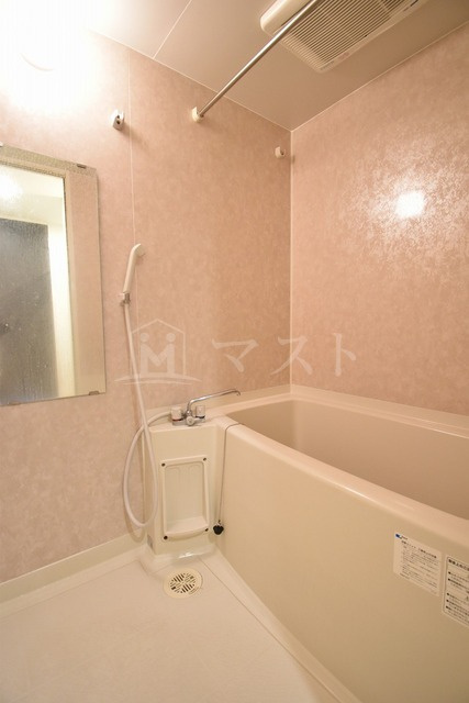 ラナップスクエア堺筋本町の浴室