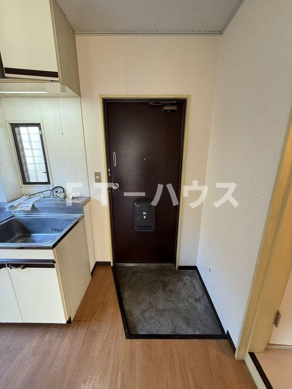 ハイネスハザマの玄関