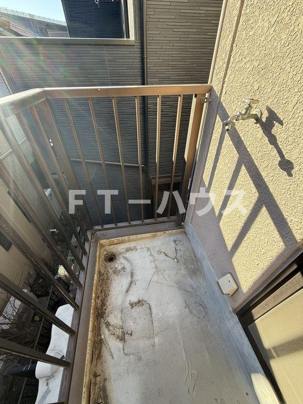 ハイネスハザマのバルコニー