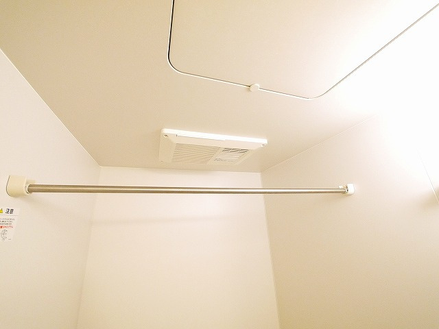 レオネクストサンシャイン岩室の設備|浴室乾燥付き