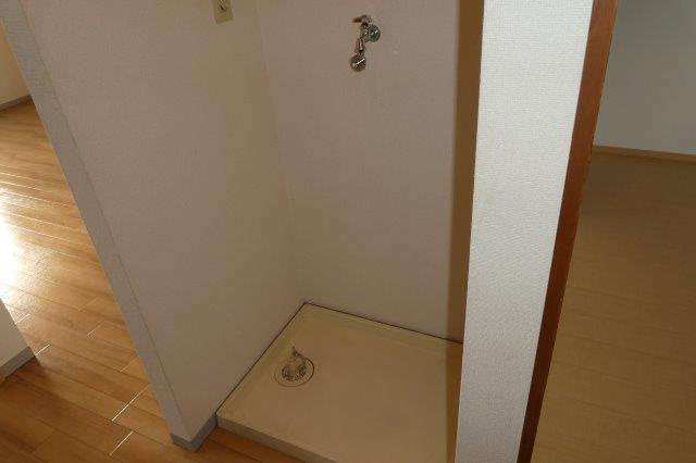 プレジールいせAのその他|洗濯機置き場