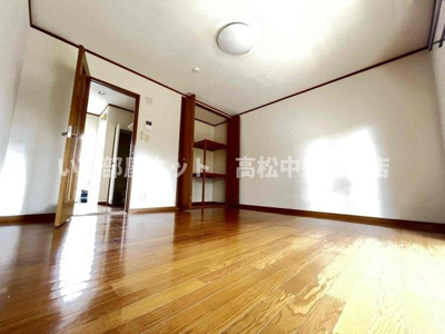 【居間・リビング】 | クレイドル湯浅