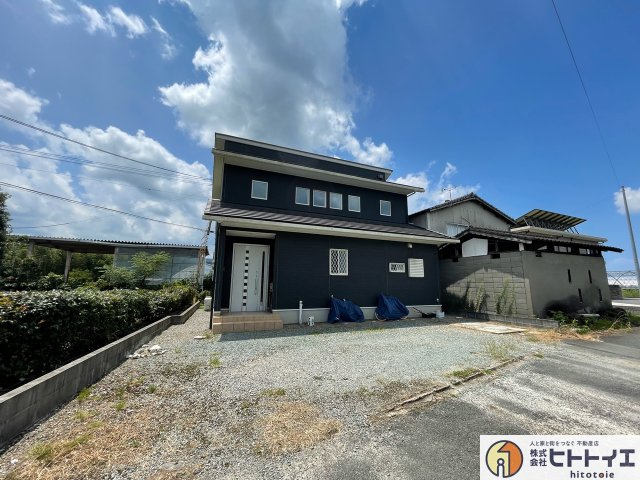 八女市川犬中古戸建の前面道路含む現地写真