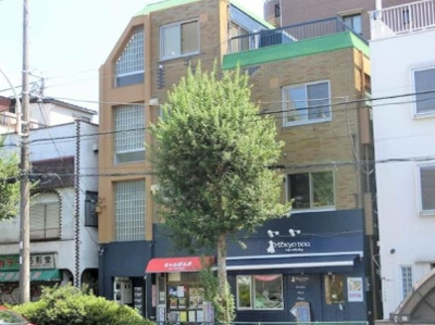 【外観】 | エトワール荻窪南 | 鉄筋コンクリート造のがっちりとした建物。