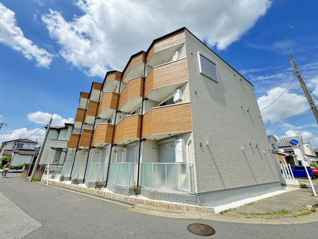 メグリオ新松戸 の外観