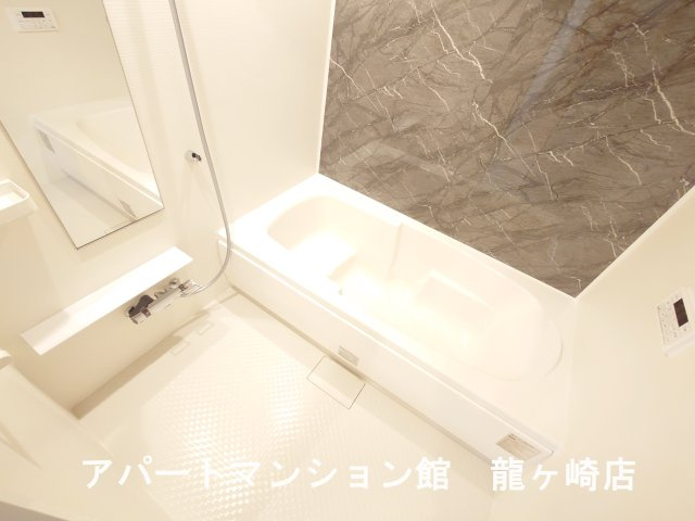 ベル　フルールⅠの浴室