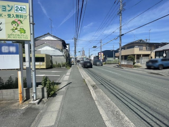 中央区向宿3丁目　売土地の前面道路含む現地写真