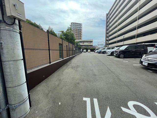 アルファスマート西国分Ⅱの駐車場