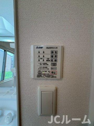 セレーノ ビオラの洋室