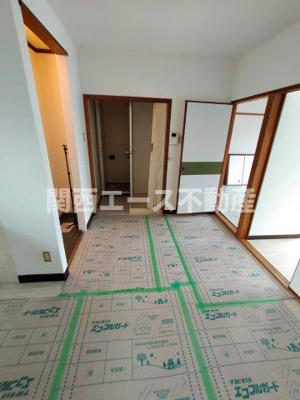  | コスモシティ坂口