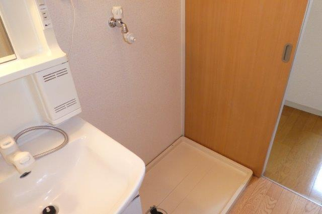 倉敷市平田のアパートのその他|洗濯機置き場