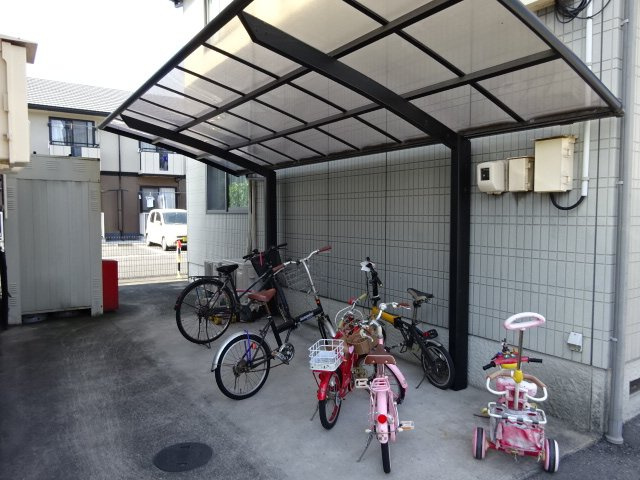 倉敷市平田のアパートのその他共用部分|自転車置き場