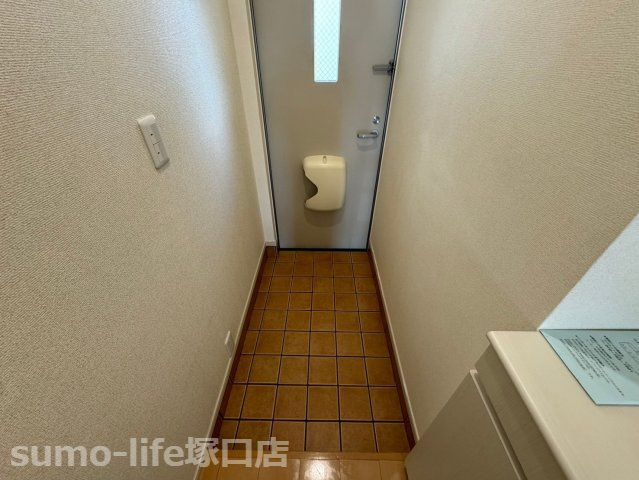 アルデール昆陽の玄関