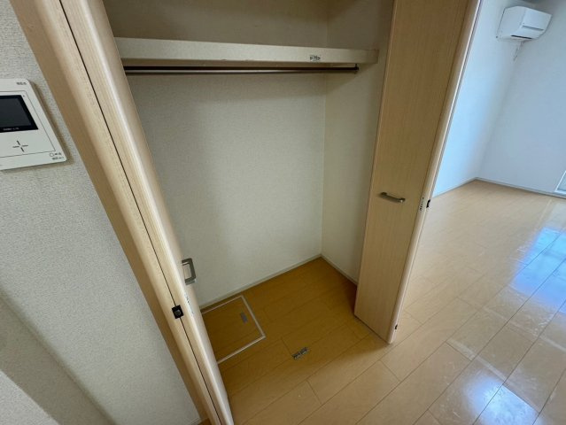 アルデール昆陽の玄関
