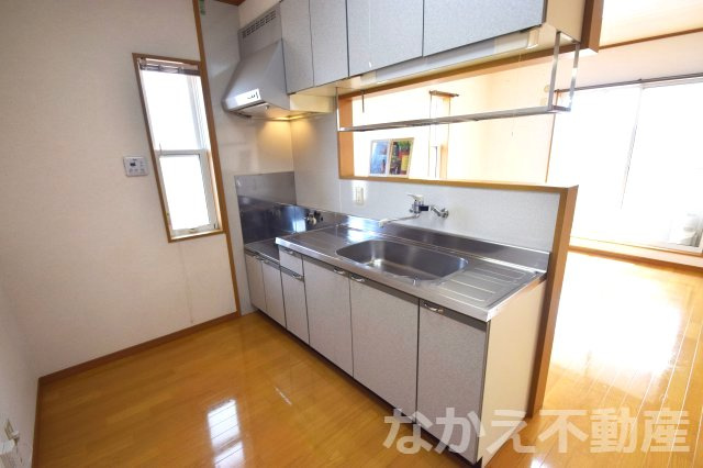 【キッチン】 | コンパクトなキッチンで掃除もラクラク