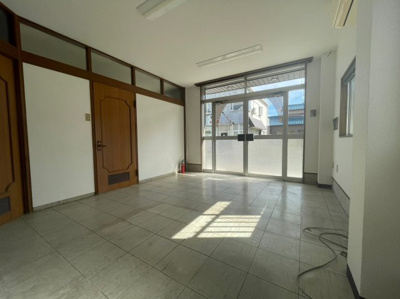 【エントランス】 | 城東町店舗事務所