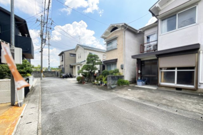 【前面道路含む現地写真】 | 伏見区桃山南大島町　中古戸建 | 《ローンの事やお家探しのご相談は（株）ゆいホームにお任せ下さい。ちょっとした疑問にも解りやすくお応えします。》お気軽にどうぞ(^^)/
