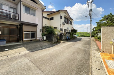 【前面道路含む現地写真】 | 伏見区桃山南大島町　中古戸建 | （株）ゆいホームでは、ご購入・ご売却・住宅ローンなどのあらゆるご相談にお応えします。まずはお気軽にお電話下さい。
