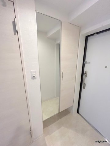 Alivis北梅田　仲介手数料無料の玄関