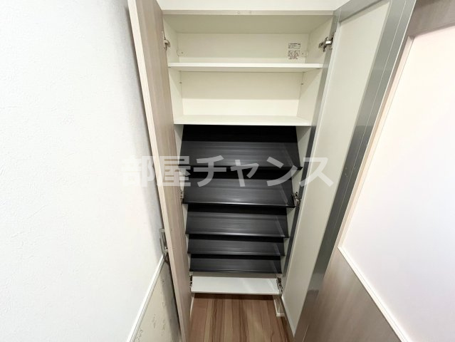 パインスコッチの収納