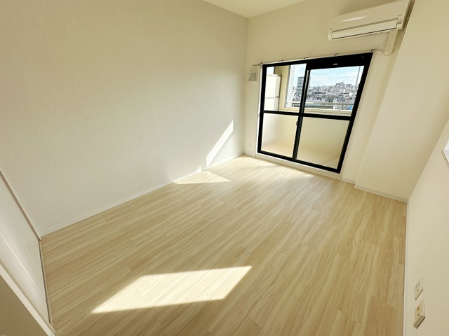 【寝室】 | ビスタ江坂南