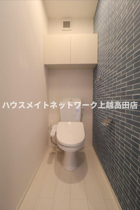ノーブル スクエア Ｃのトイレ|温水洗浄便座