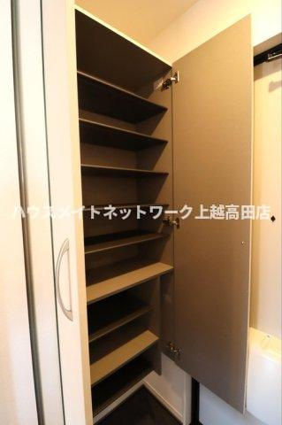 ノーブル スクエア Ｃの収納|シューズボックス