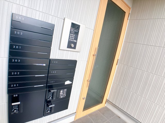 LECOCON半田Ⅱのエントランス