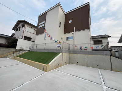 【外観】 | 神戸市西区北山台3丁目　新築戸建　仲介手数料無料！ | 落ち着いた雰囲気の外観です