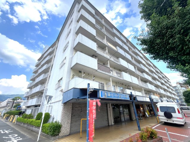 地下鉄東西線『東野』駅まで徒歩３分♪令和６年７月リフォーム完了！ペット飼育可能(規約有)☆山科ハイツの外観|外観