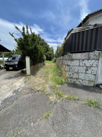 つくば市谷田部　１０年特例用地のその他|敷地進入路は2項道路の為、建物建築の際にはセットバックが必要です。