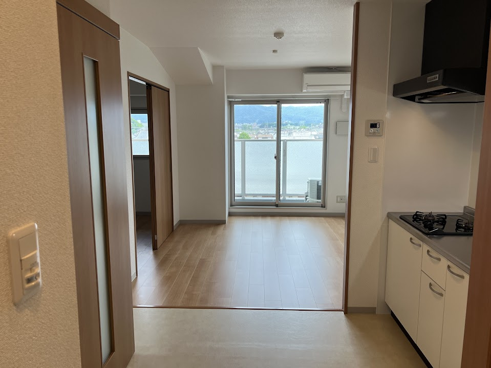 Previous Field 烏丸紫明の内装