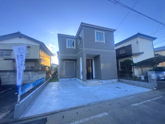 新築　高崎市竜見町2期　Heartful　Town　1号棟の駐車場|現地写真　駐車スペースは2台分可能です！					
