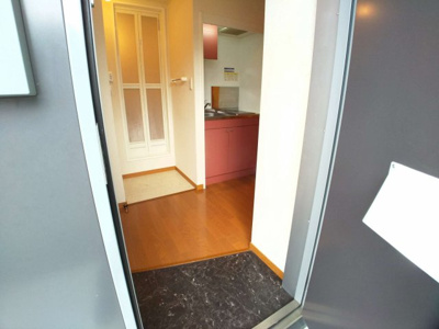 【玄関】 | レオパレスカサブランカⅡ | 玄関ドアは防犯サムターン設置