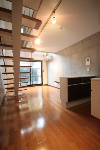 【居間・リビング】