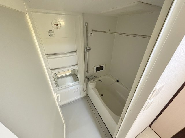 アーバンフラッツ西中島の浴室