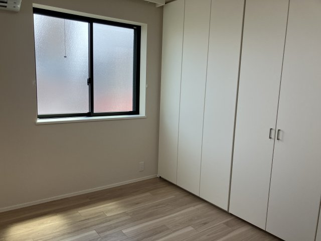 【洋室】 | Felicia | フローリングや壁も綺麗も綺麗で清潔感のあるお部屋です♪