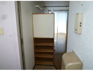 ホーリン原の玄関