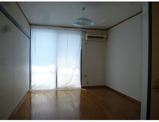 ホーリン原の寝室