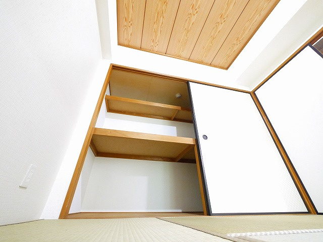 プレジール学園前の収納